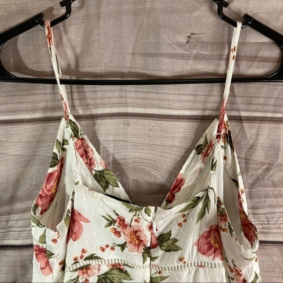 Aeo White Swiss Dot Floral Wide Leg Crop Jumpsuit - Picture 11 of 13